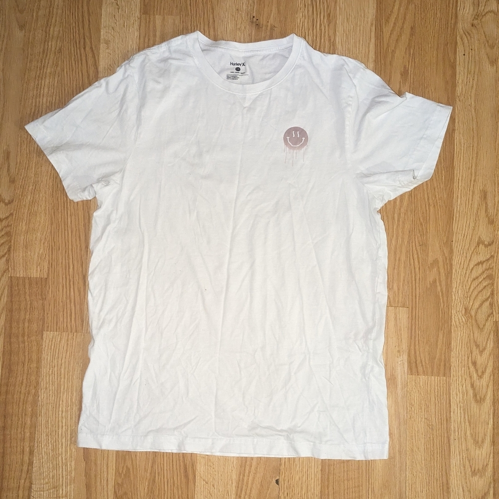 White Hurley T